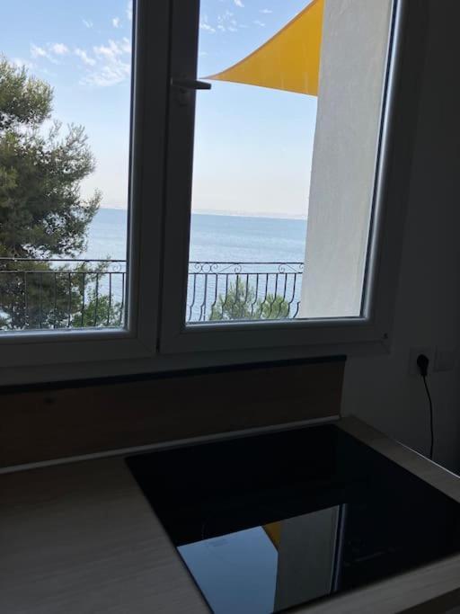 Appartement T4 Terrasse Et Vue Istres Exterior photo