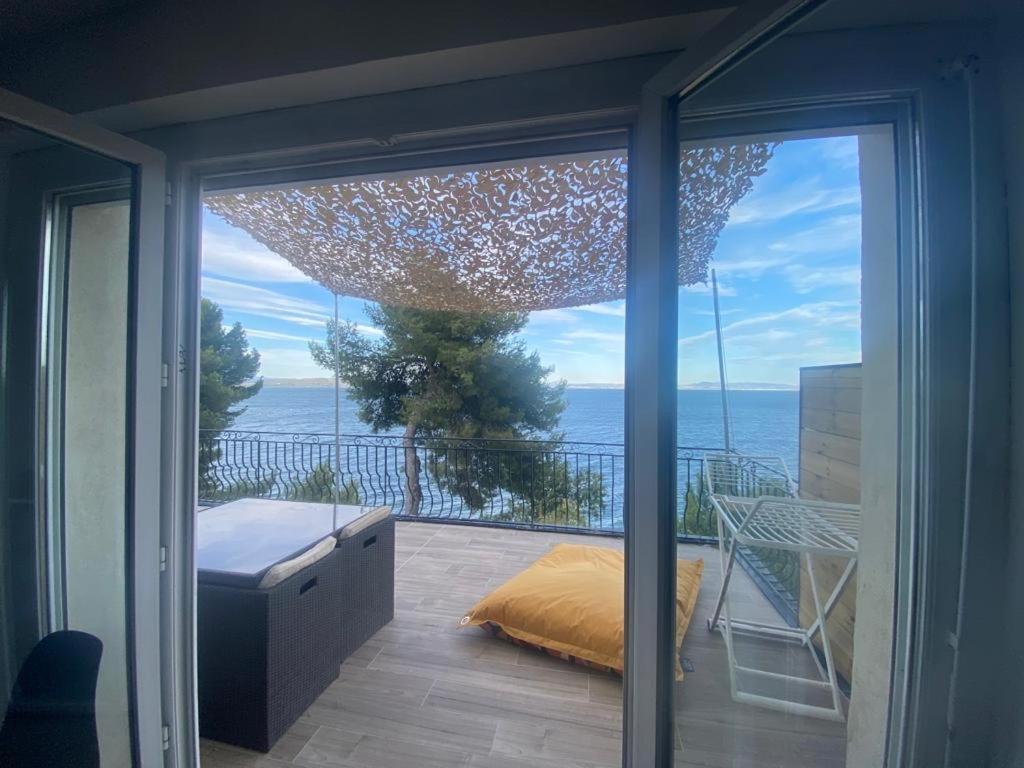 Appartement T4 Terrasse Et Vue Istres Exterior photo